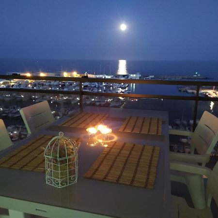 Apartamento Sobre El Puerto El Campello Exterior photo